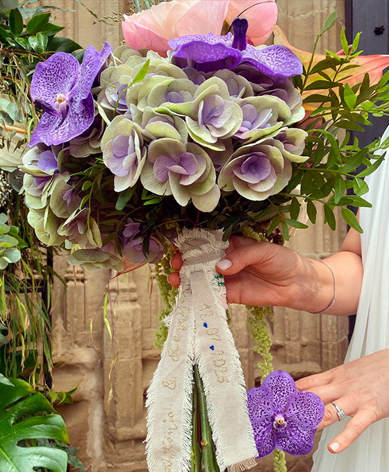 Ramo de Novia con Rosas Moradas