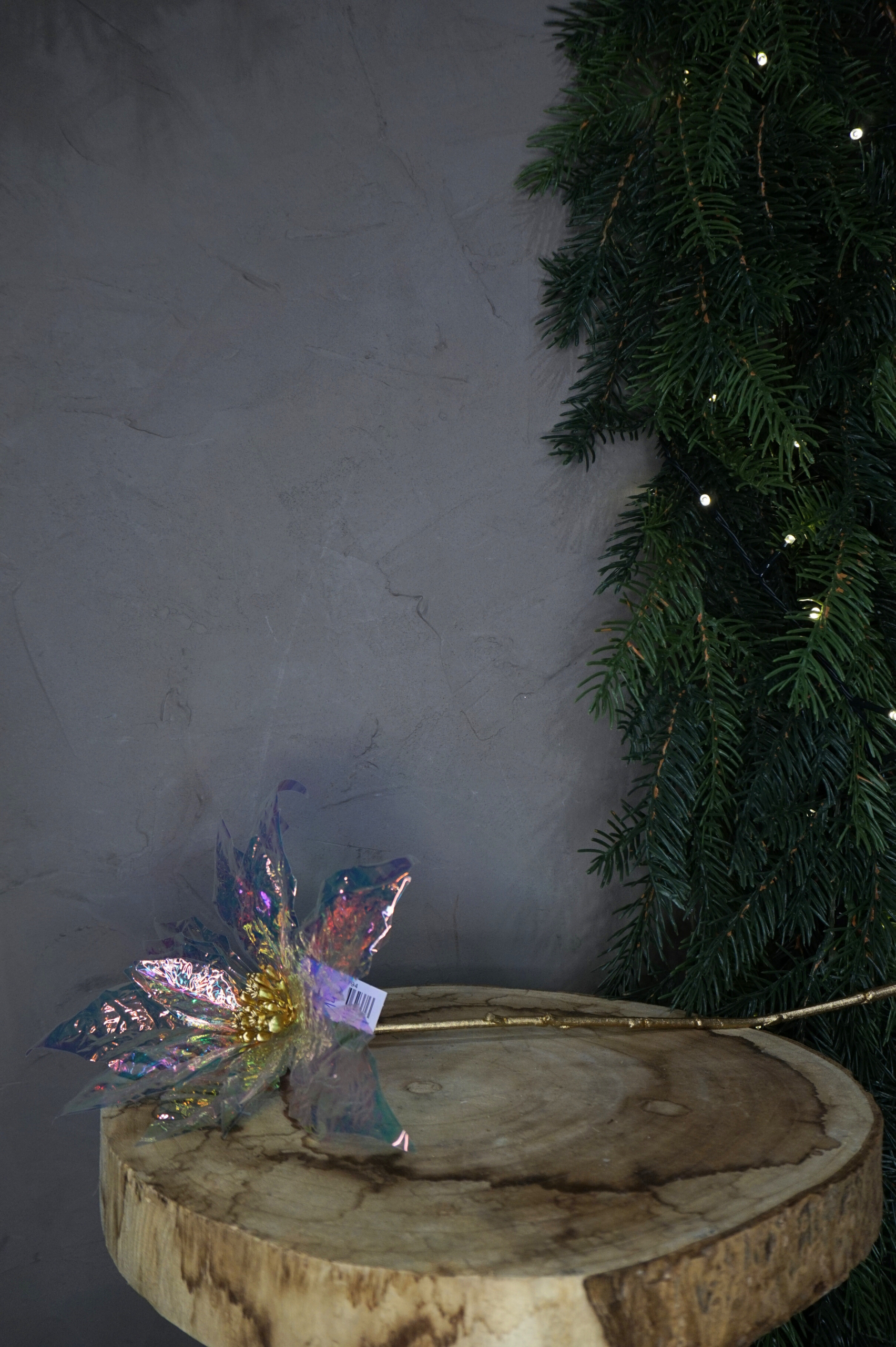 Alternative view of Decoración - Flor de Pascua iridiscente