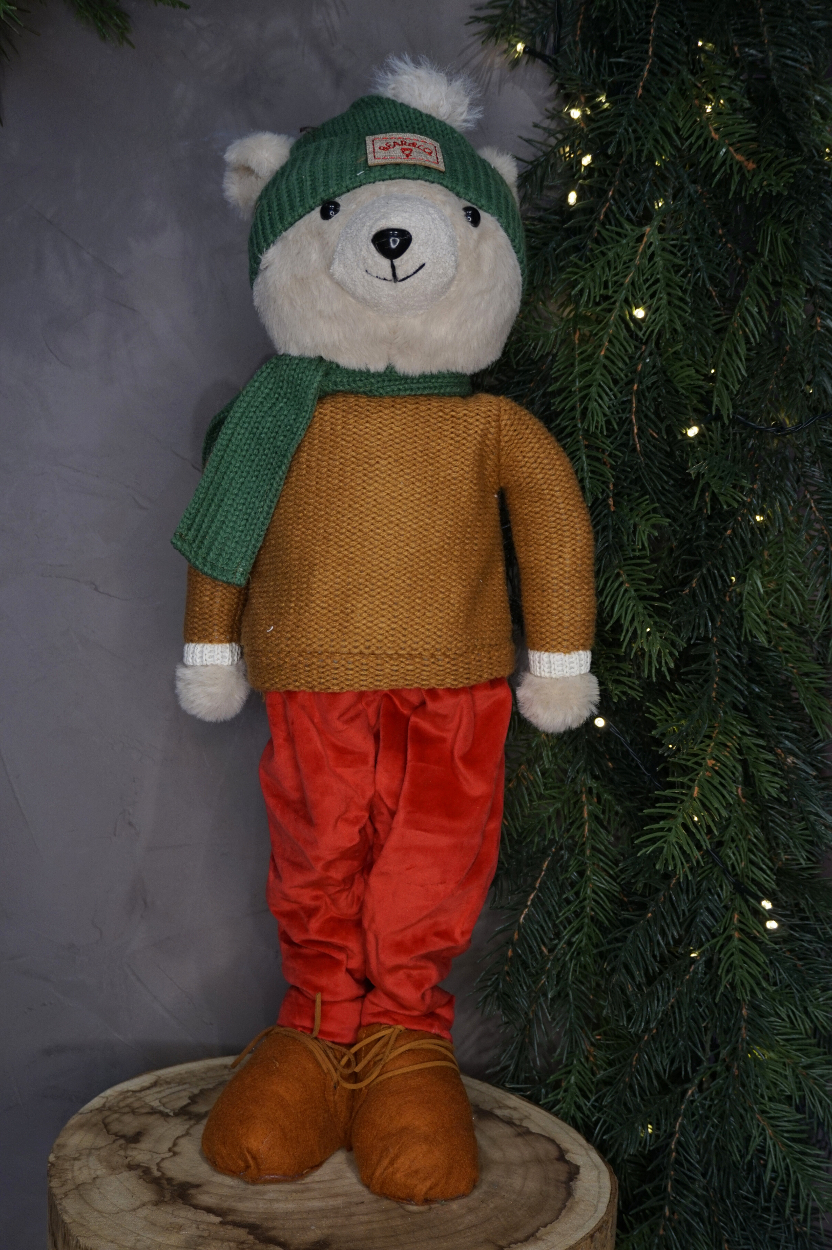 Peluche - Osito con ropa de invierno estilo urbano (Talla L)