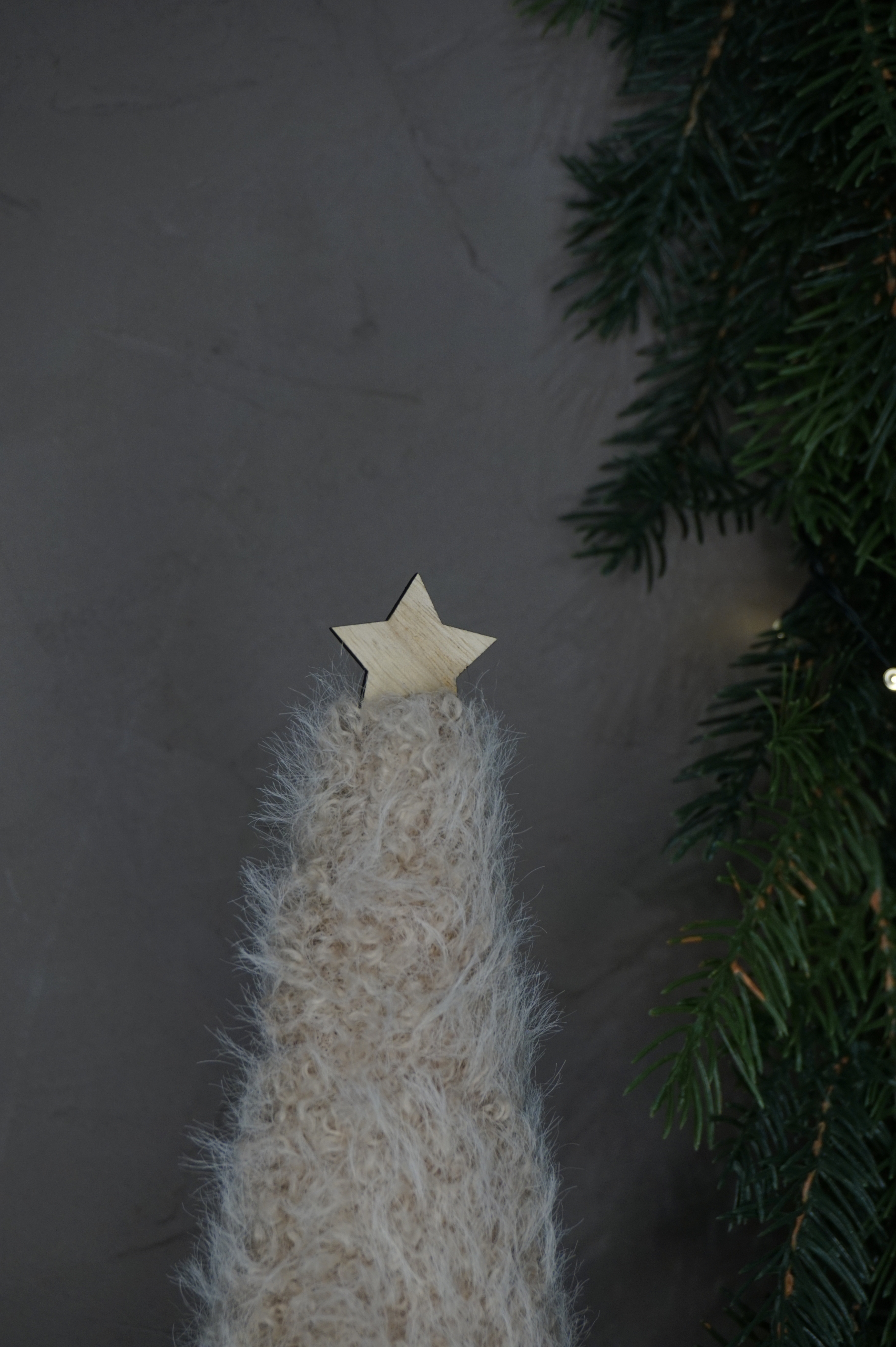 Alternative view of Árbol nórdico artesanal blanco crema