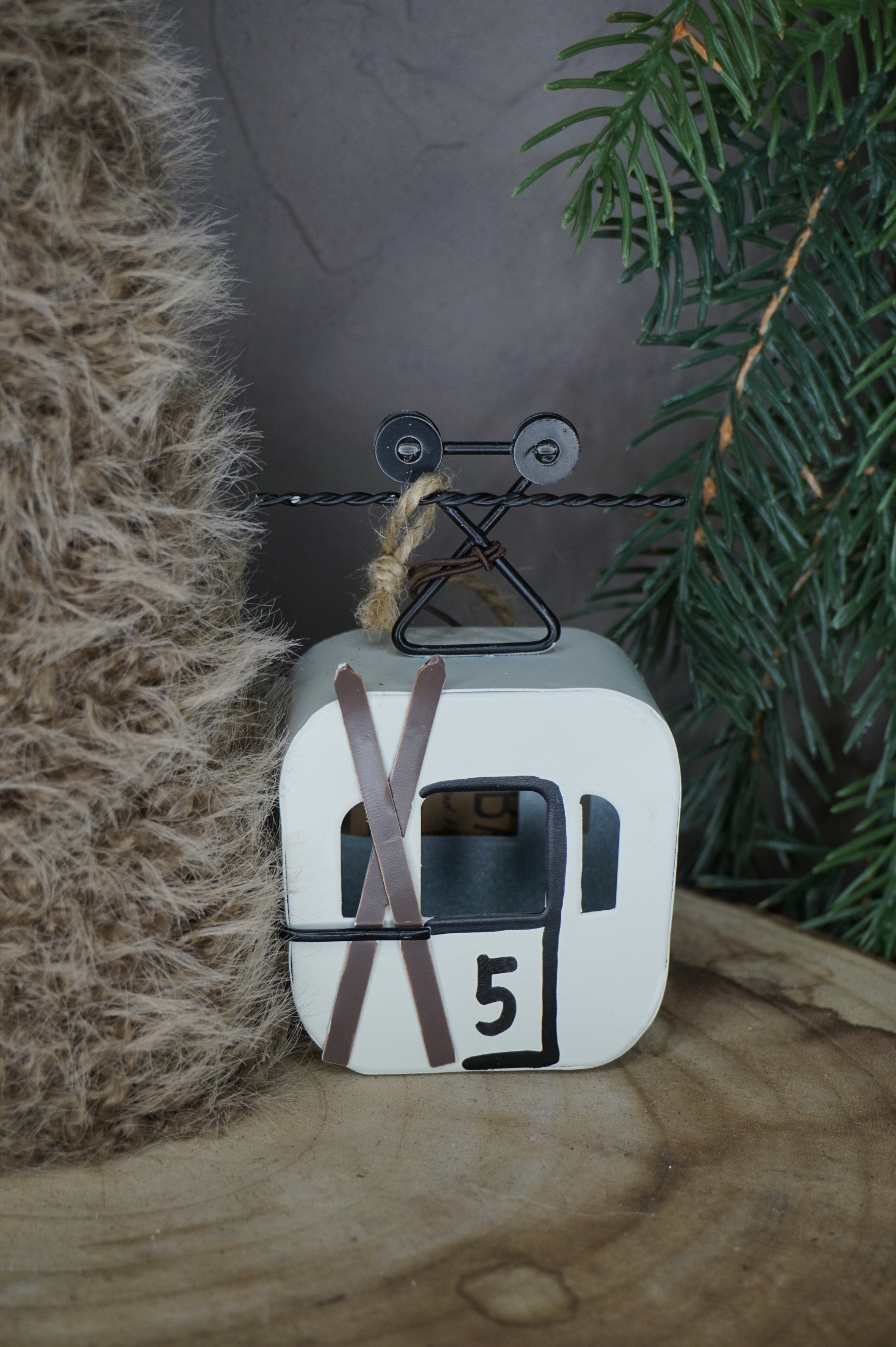 Adornos árbol – Cabina teleférico blanca - Imagen 2