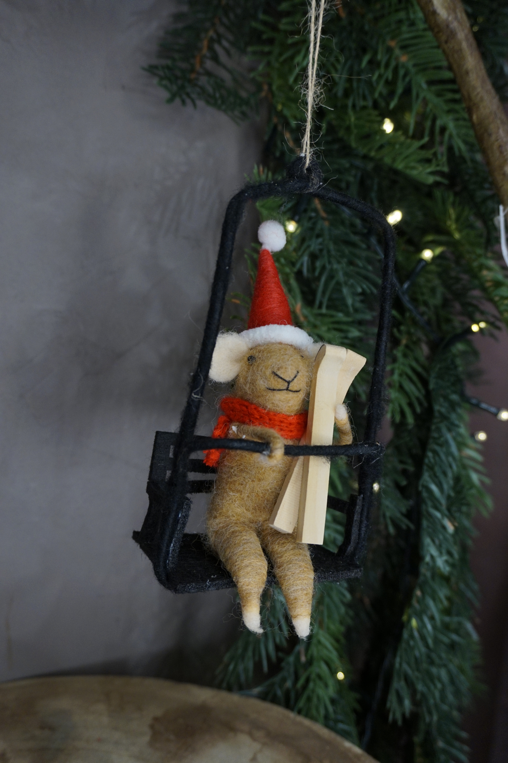 Adorno árbol - Ratoncito en telesilla esquís - Imagen 2