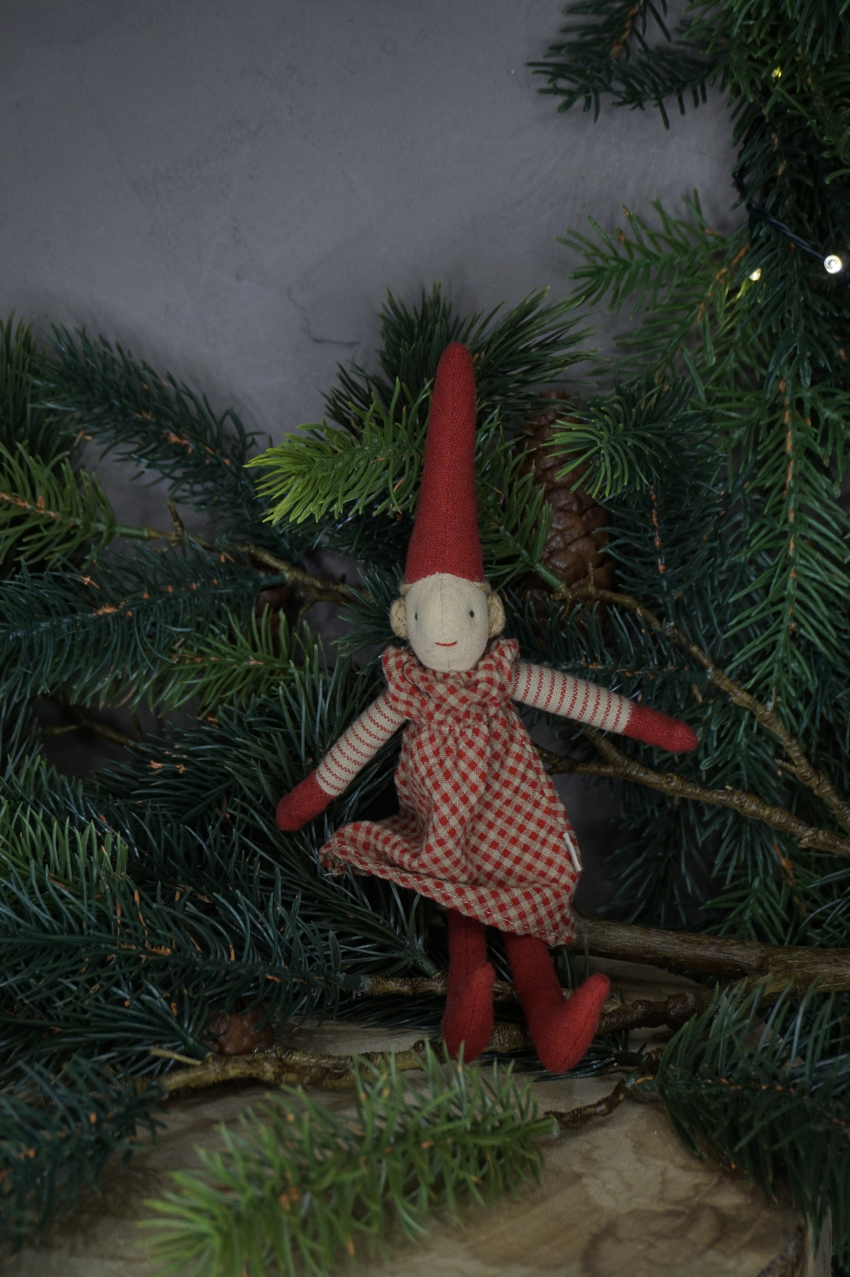 Maileg - Elfa chica imantada pequeña