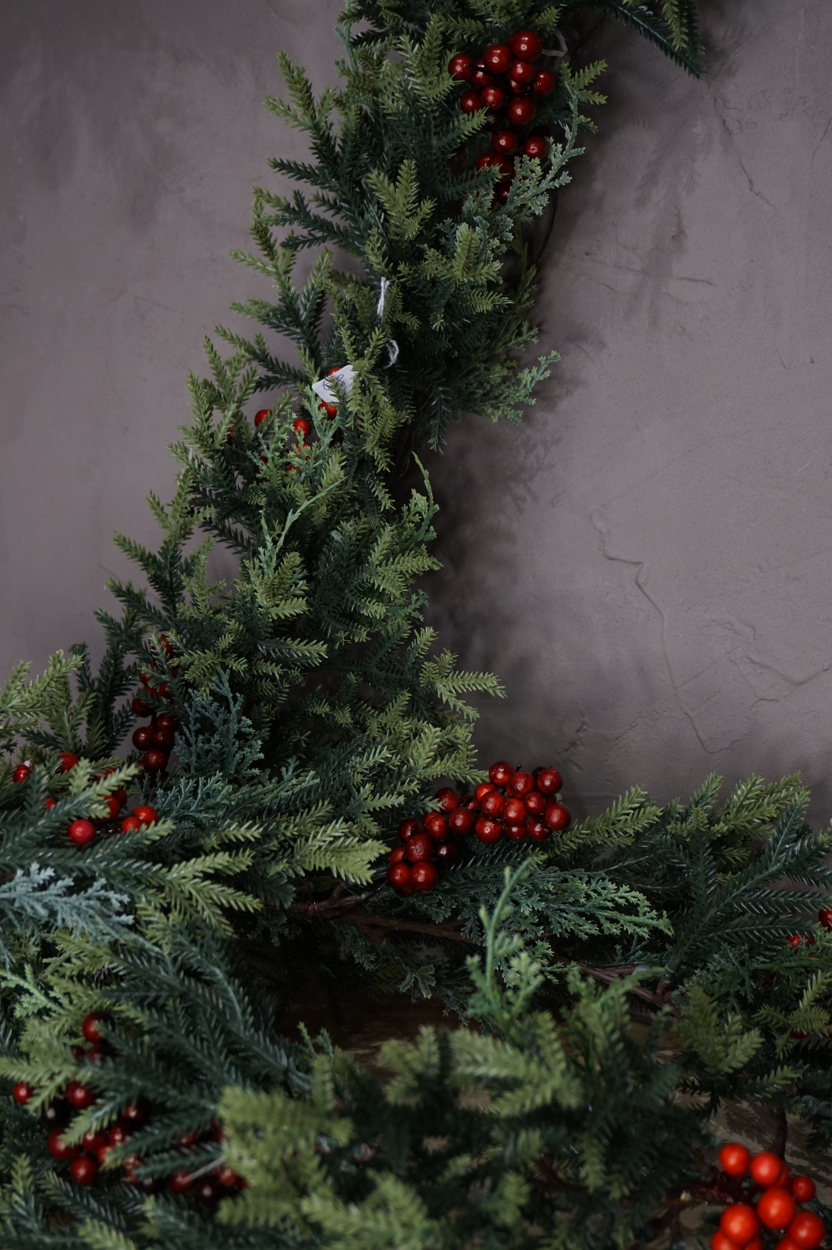 Decoración - Guirnalda elegante con bayas rojas - Imagen 2