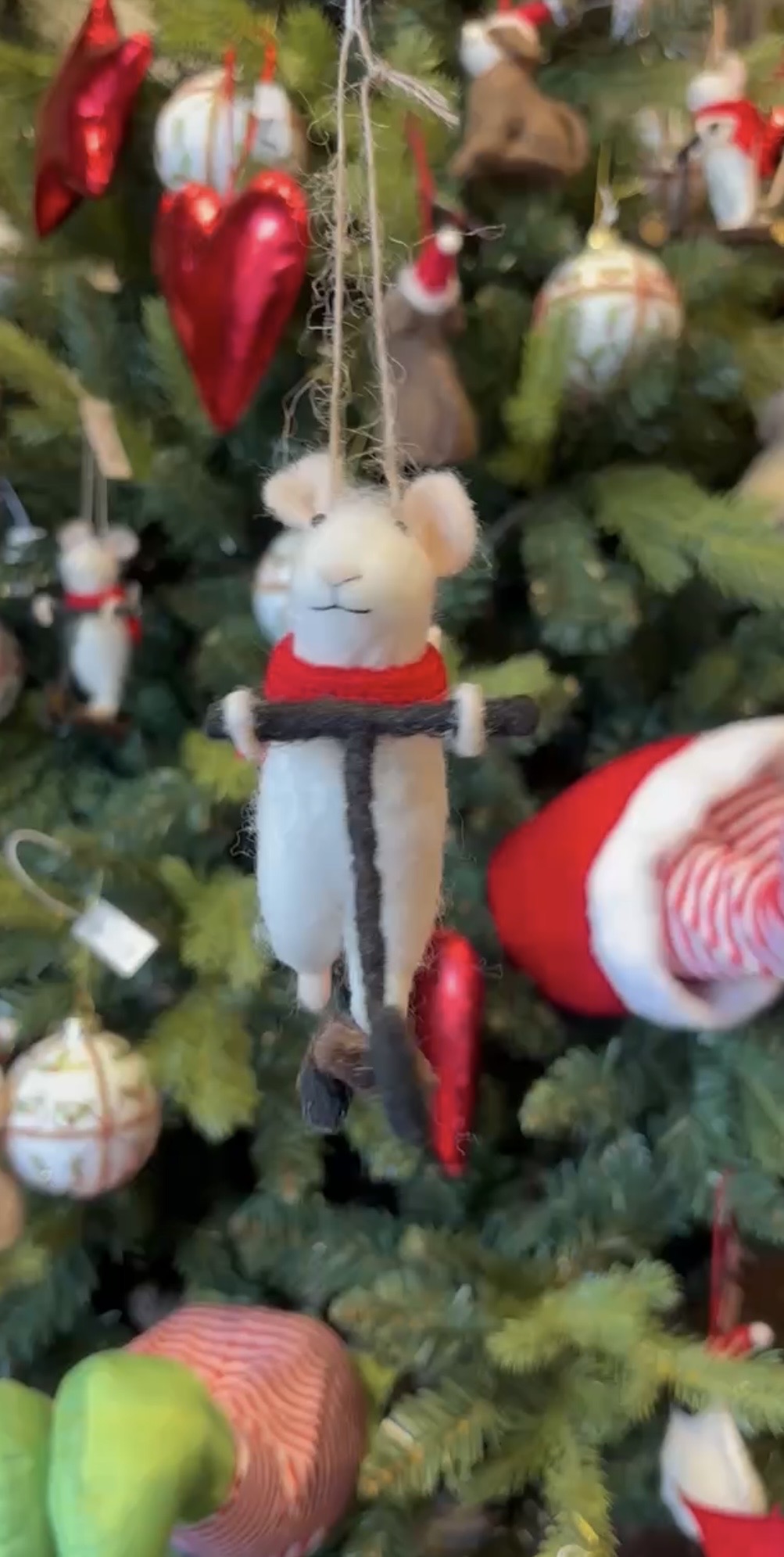 Adorno árbol - Ratón sobre patinete