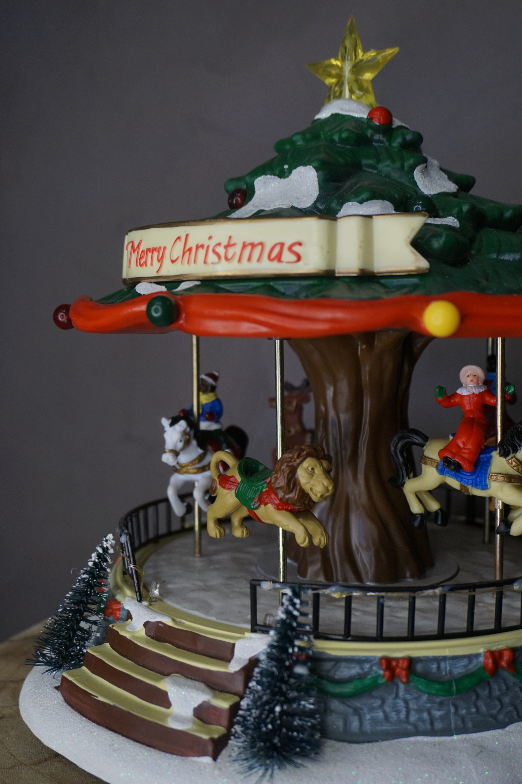 Alternative view of Ciudad Mágica -  Carrusel feria